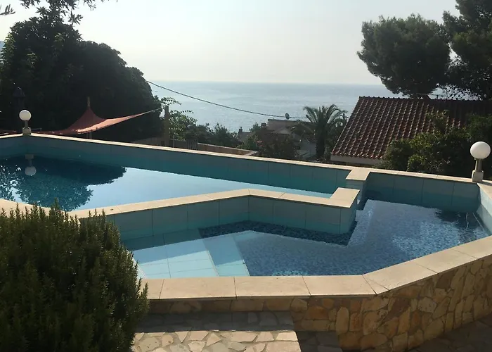 Cubela * تروغير